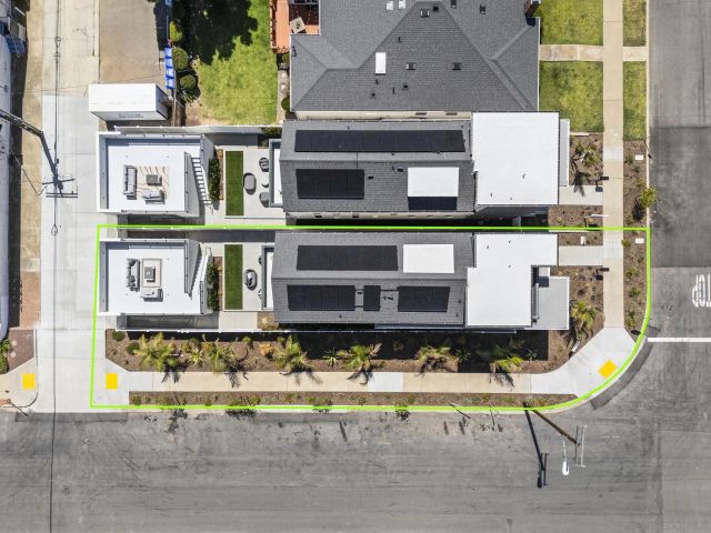 1075 Opal St, San Diego, CA 92109