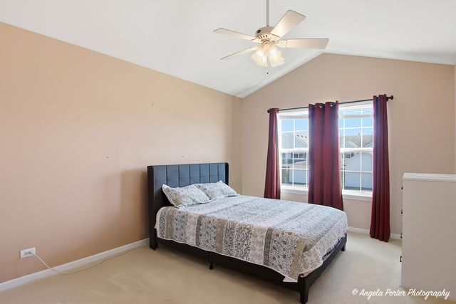 201 Macintosh Avenue, Woodstock, IL 60098