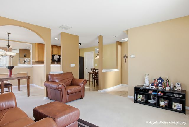 201 Macintosh Avenue, Woodstock, IL 60098