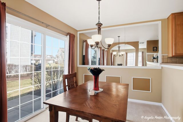 201 Macintosh Avenue, Woodstock, IL 60098