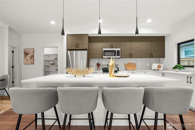 13022 Corliss Avenue N, Seattle, WA 98133
