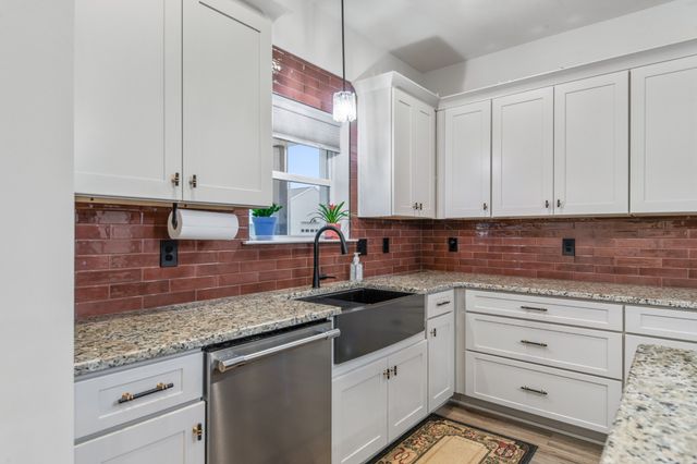 220 Dugout Rd, Summertown, TN 38483