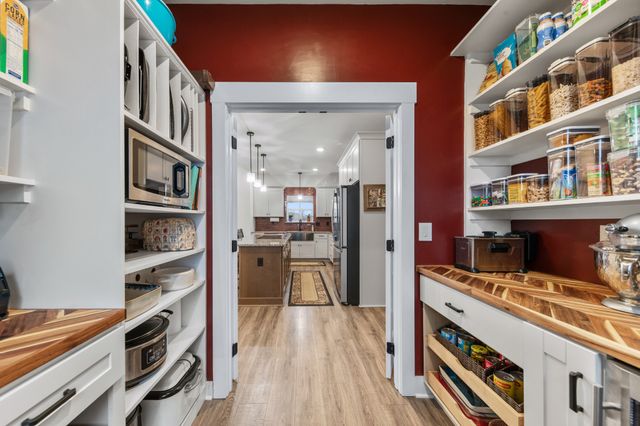 220 Dugout Rd, Summertown, TN 38483