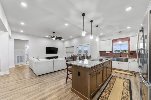 220 Dugout Rd, Summertown, TN 38483