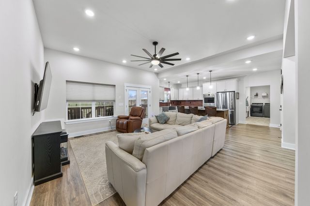 220 Dugout Rd, Summertown, TN 38483