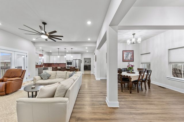 220 Dugout Rd, Summertown, TN 38483