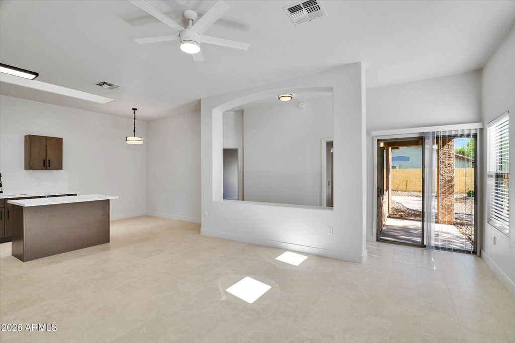 2250 E DEER VALLEY Road 67, Phoenix, AZ 85024 — photo 3