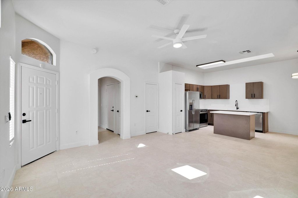 2250 E DEER VALLEY Road 67, Phoenix, AZ 85024 — photo 4