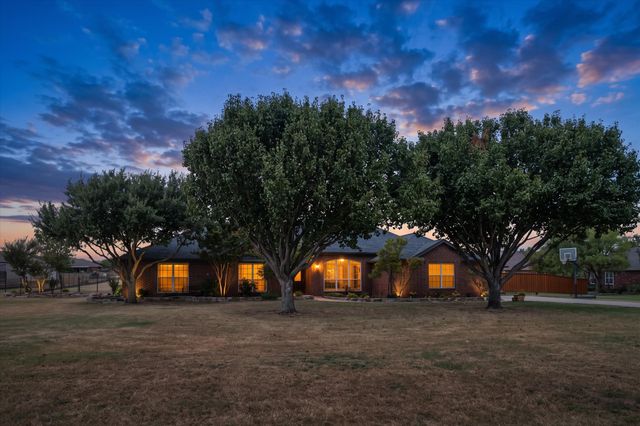 11005 Flores Trail, Crowley, TX 76036