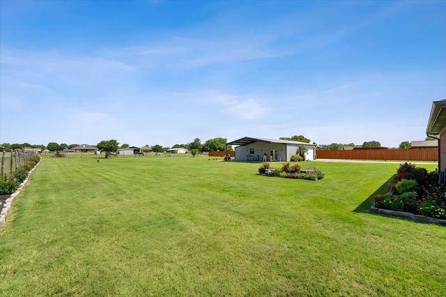 11005 Flores Trail, Crowley, TX 76036