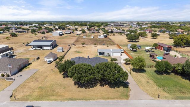 11005 Flores Trail, Crowley, TX 76036