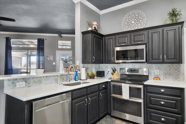11005 Flores Trail, Crowley, TX 76036