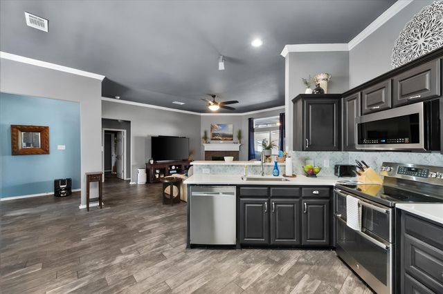 11005 Flores Trail, Crowley, TX 76036
