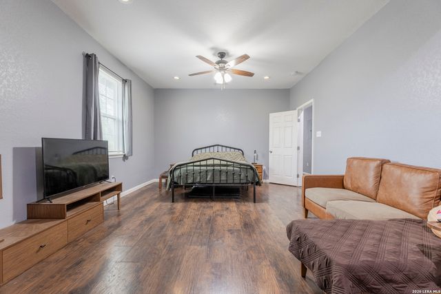 2608 LEAL ST, San Antonio, TX 78207