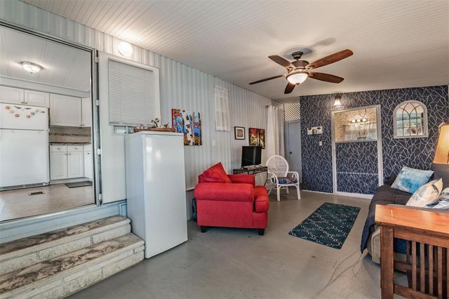 7048 EL MEYERS STREET, Zephyrhills, FL 33541