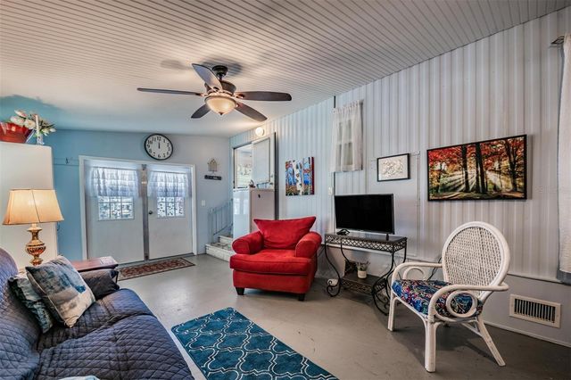 7048 EL MEYERS STREET, Zephyrhills, FL 33541