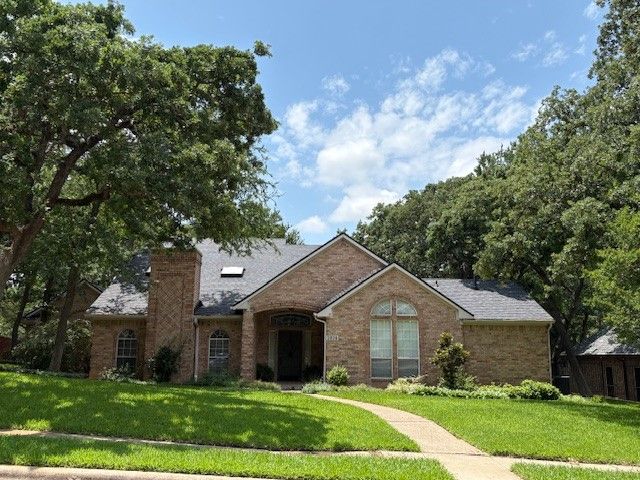 3810 Shady Meadow Drive, Grapevine, TX 76051