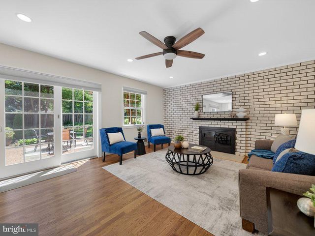 12628 SAINT JAMES RD, Rockville, MD 20850