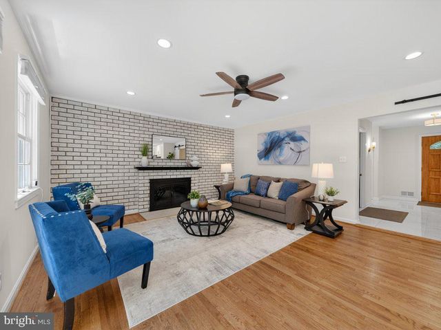 12628 SAINT JAMES RD, Rockville, MD 20850