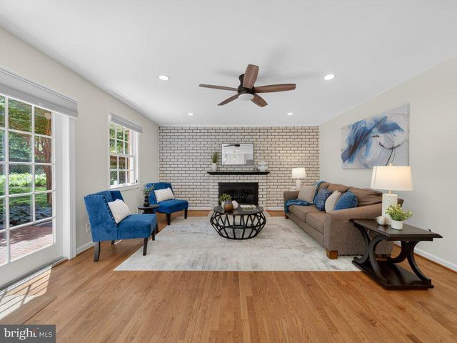 12628 SAINT JAMES RD, Rockville, MD 20850