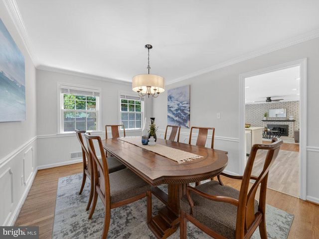 12628 SAINT JAMES RD, Rockville, MD 20850