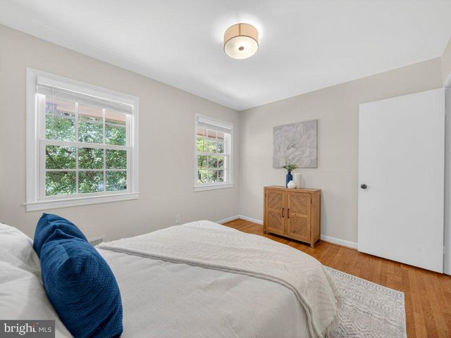12628 SAINT JAMES RD, Rockville, MD 20850