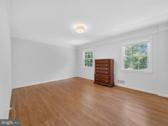12628 SAINT JAMES RD, Rockville, MD 20850
