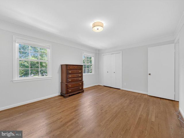 12628 SAINT JAMES RD, Rockville, MD 20850