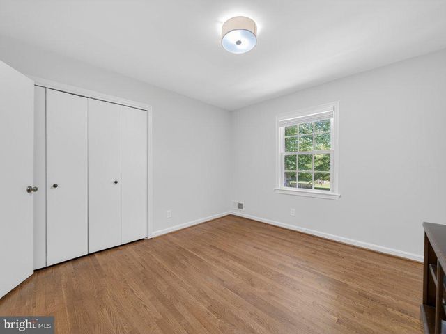 12628 SAINT JAMES RD, Rockville, MD 20850