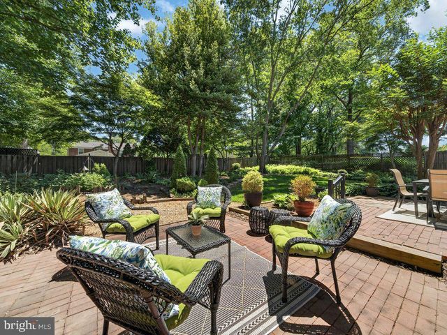 12628 SAINT JAMES RD, Rockville, MD 20850