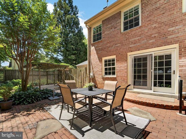 12628 SAINT JAMES RD, Rockville, MD 20850