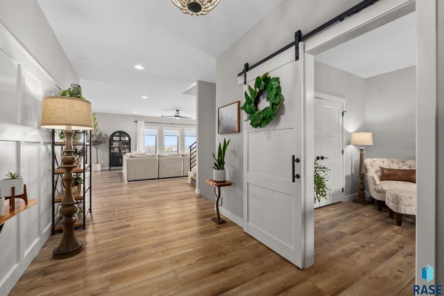 7308 E Gray Eagle Cir Circle, Sioux Falls, SD 57110