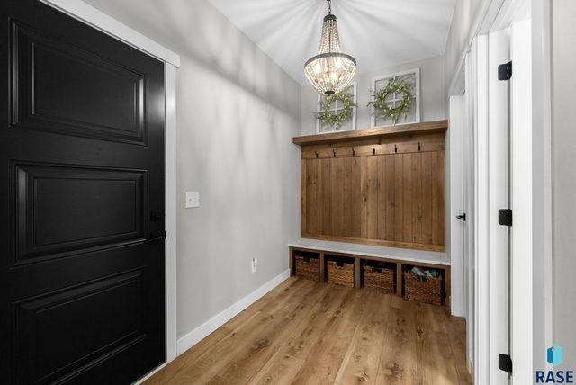 7308 E Gray Eagle Cir Circle, Sioux Falls, SD 57110