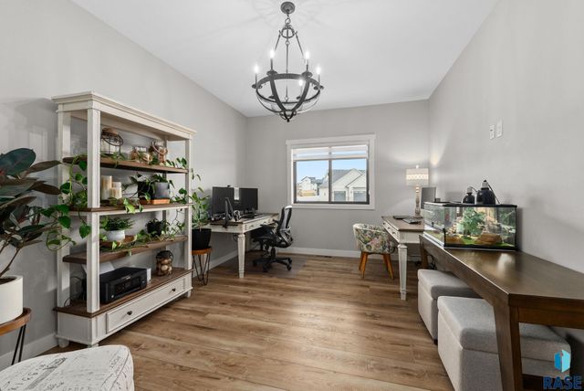 7308 E Gray Eagle Cir Circle, Sioux Falls, SD 57110