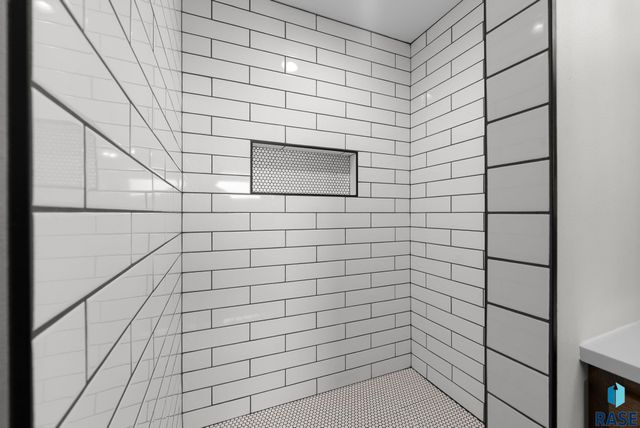 7308 E Gray Eagle Cir Circle, Sioux Falls, SD 57110