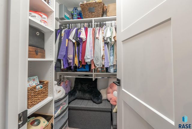 7308 E Gray Eagle Cir Circle, Sioux Falls, SD 57110