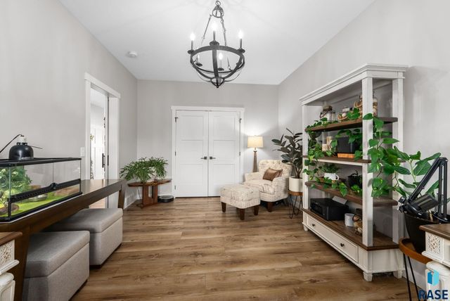 7308 E Gray Eagle Cir Circle, Sioux Falls, SD 57110