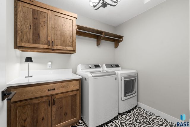 7308 E Gray Eagle Cir Circle, Sioux Falls, SD 57110