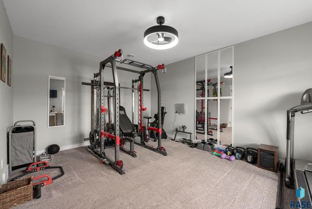 7308 E Gray Eagle Cir Circle, Sioux Falls, SD 57110