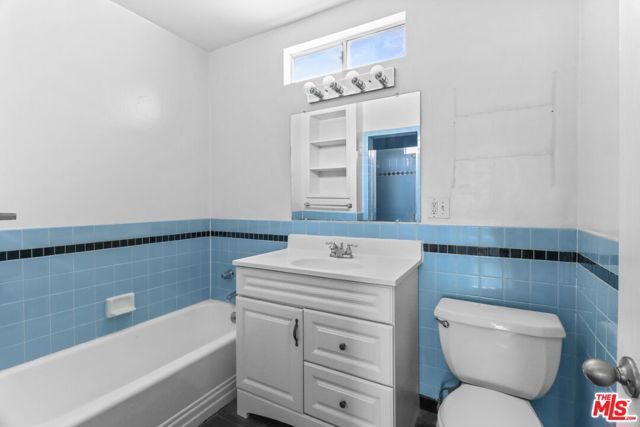 2652 Stoner Avenue, Los Angeles, CA 90064