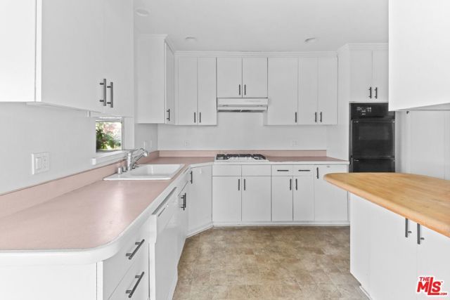 2652 Stoner Avenue, Los Angeles, CA 90064