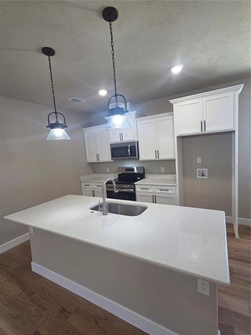 24363 SW 18TH LANE, Newberry, FL 32669