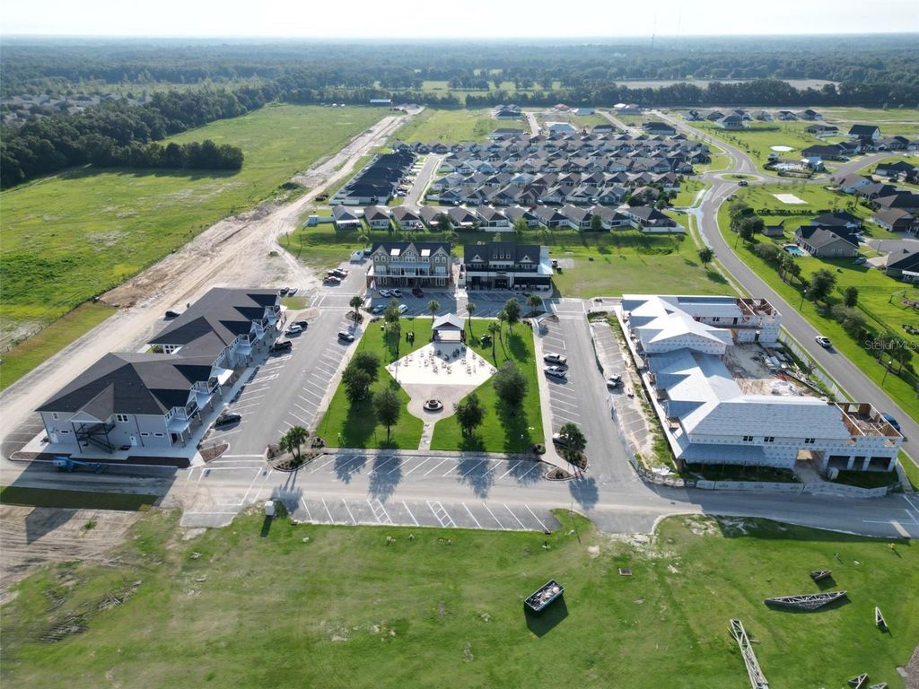 Image 24 of property listing at 24363 SW 18TH LANE, Newberry, FL 32669