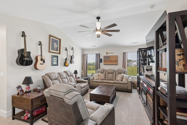 71 Remington Rd, Lebanon, TN 37090