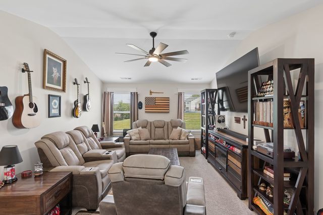 71 Remington Rd, Lebanon, TN 37090