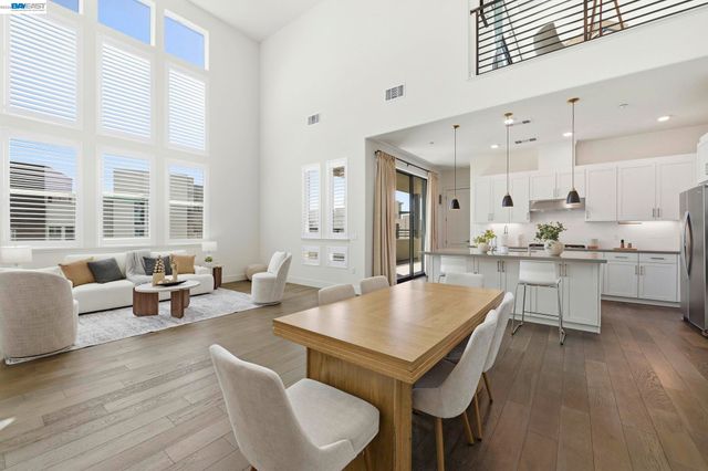 45249 Electric Ter 401, Fremont, CA 94539