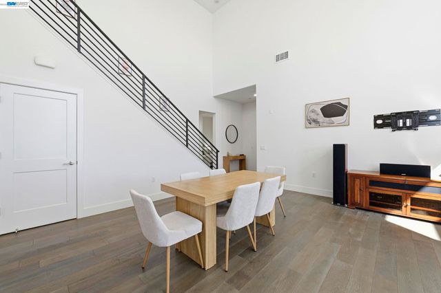 45249 Electric Ter 401, Fremont, CA 94539