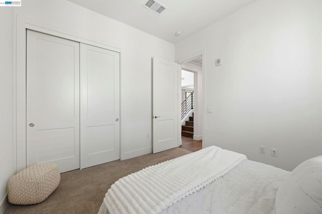 45249 Electric Ter 401, Fremont, CA 94539