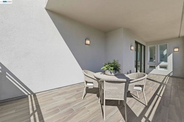 45249 Electric Ter 401, Fremont, CA 94539