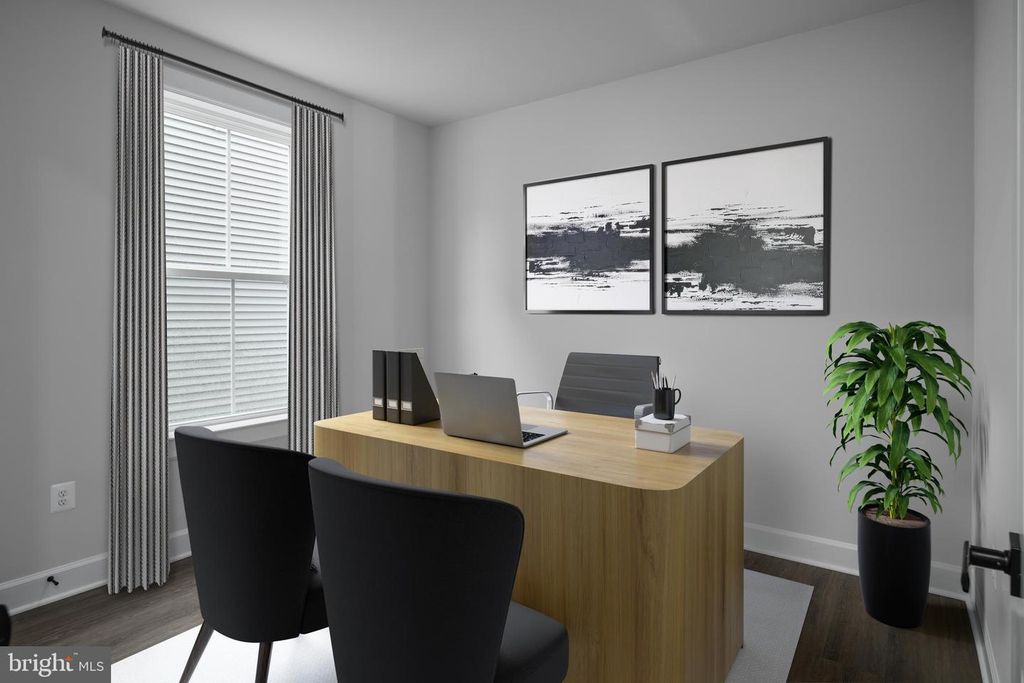 Image 10 of property listing at 1430 CRANESBILL LN, Odenton, MD 21113